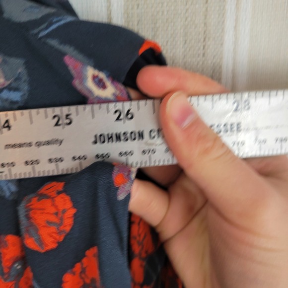 Free People Pebble Crepe So Fine Smocked Tunic Top Size Large Floral Blue Red - Picture 7 of 11